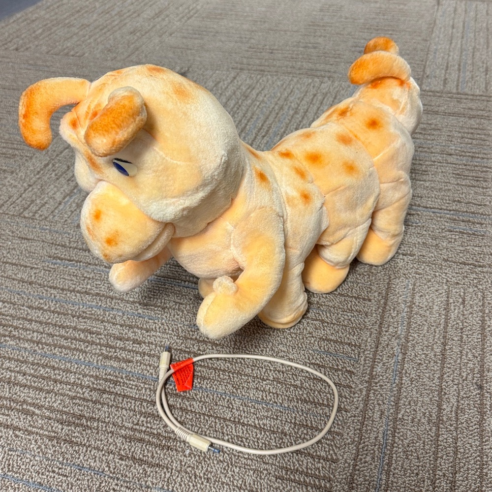 Grubby by Teddy Ruxpin World of Wonders. With cord - Picture 2 of 7